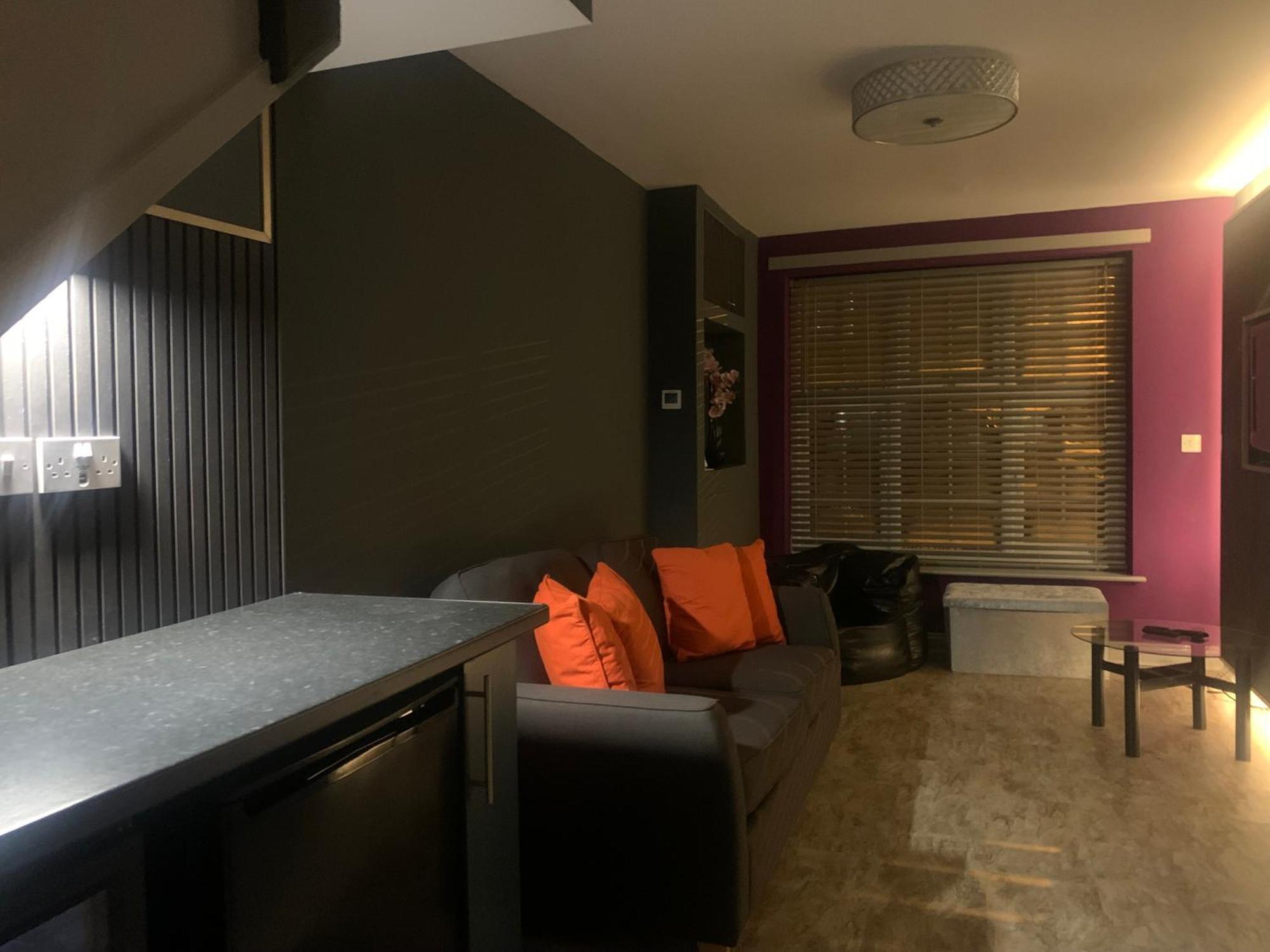 Liverpool City Centre Apartment Sleeps 4, Free Parking 外观 照片